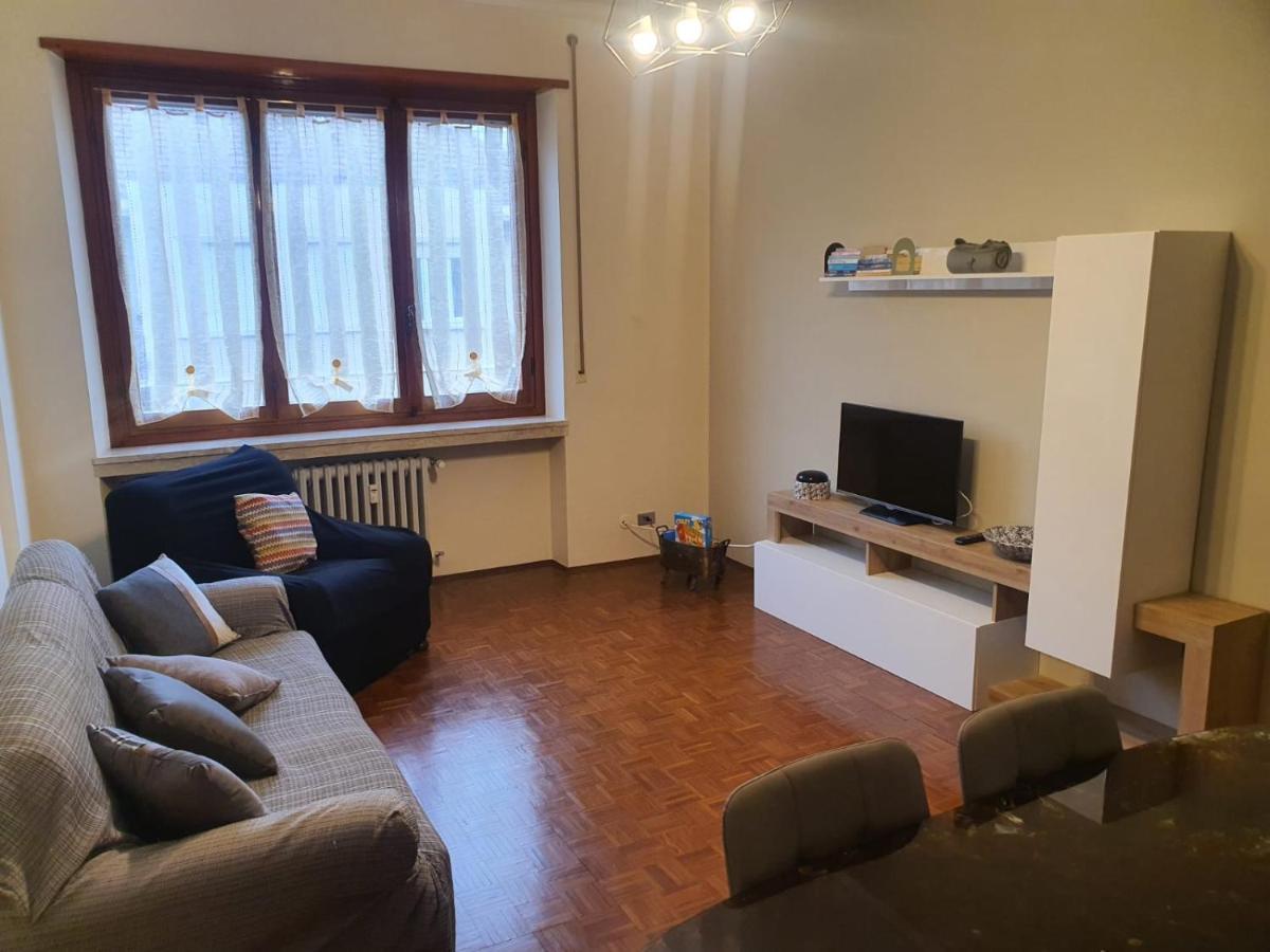 La Casa Dei Nonni - Ampio Trilocale Zona Lingotto Turin