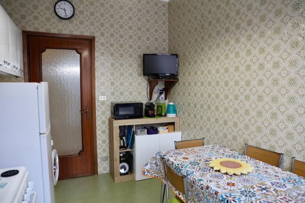 La Casa Dei Nonni - Ampio Trilocale Zona Lingotto * Turin